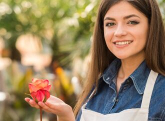 5 Online Florists in New York Delivering Bouquets That Speak the Language of Love