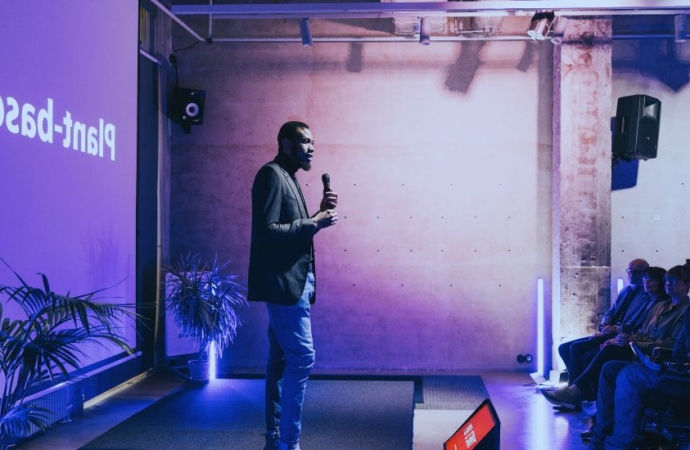 Discover the Hidden Gems of Tech: Small Conferences Worth Exploring